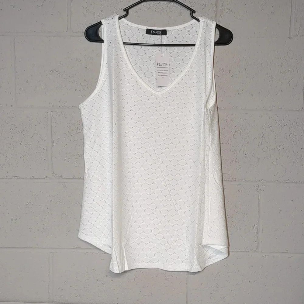 Women's Eyelet Lace Sleeveless Tank Top Blouse Flowy Cottagecore Size Lg NWT - Picture 4 of 7
